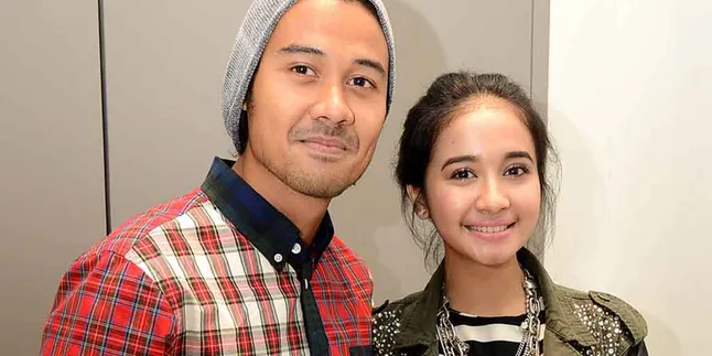 Mesranya Laudya Chintya Bella-Chico Jericho di Atas Panggung Mesranya Laudya Chintya Bella-Chico Jericho di Atas Panggung