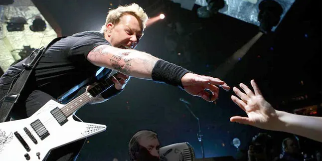 Metallica Siapkan Film 3D, 'METALLICA: THROUGH THE NEVER' Metallica Siapkan Film 3D, 'METALLICA: THROUGH THE NEVER'