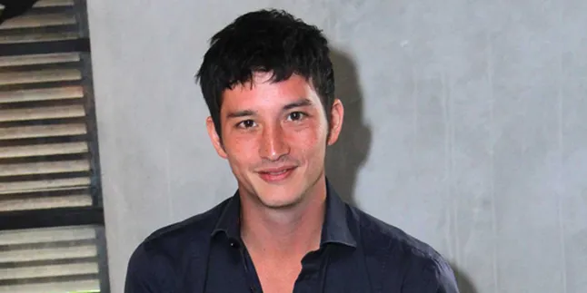 Mike Lewis Masih Sulit 'Move On' Mike Lewis Masih Sulit 'Move On'