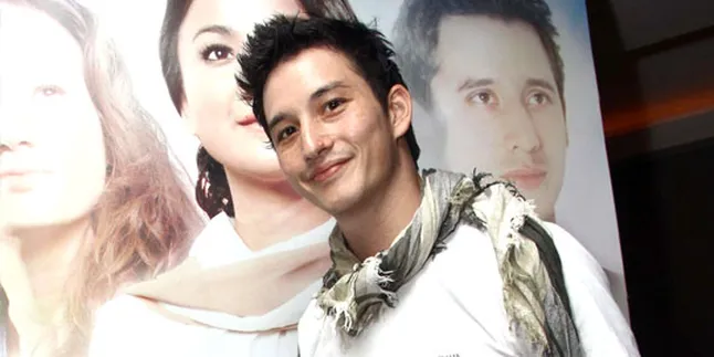 Mike Lewis Sulit Percaya Pada Perempuan