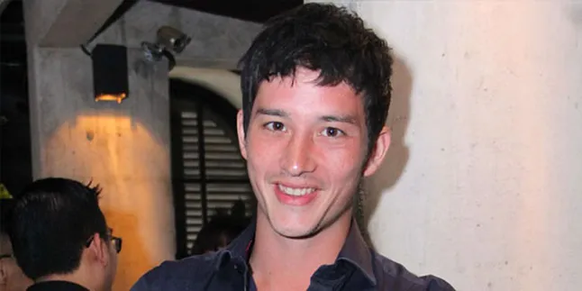 Mike Lewis: Tamara Memang Hot Mom