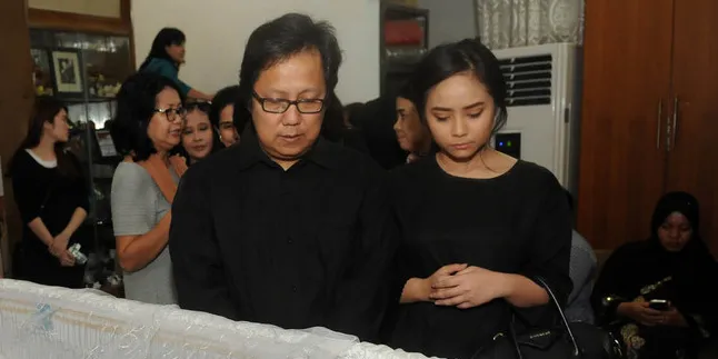 Mike Mohede Meninggal, Erwin & Gita Gutawa Merasa Kehilangan Mike Mohede Meninggal, Erwin & Gita Gutawa Merasa Kehilangan