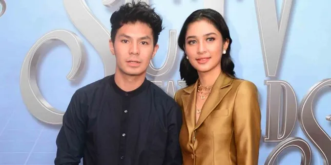 Mikha Tambayong Ingin Rayakan Natal Bareng Fero Walandouw Mikha Tambayong Ingin Rayakan Natal Bareng Fero Walandouw