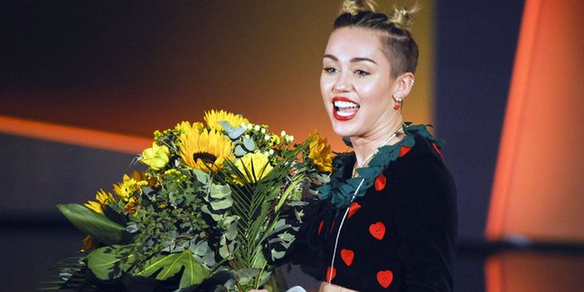 Miley Cyrus: Aku Bukan Gadis Disney!