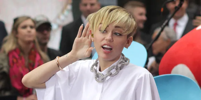Miley Cyrus: Aku Terobsesi Untuk Menjomblo