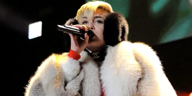 Miley Cyrus Bakal Tampil di MTV Unplugged Bulan Ini!