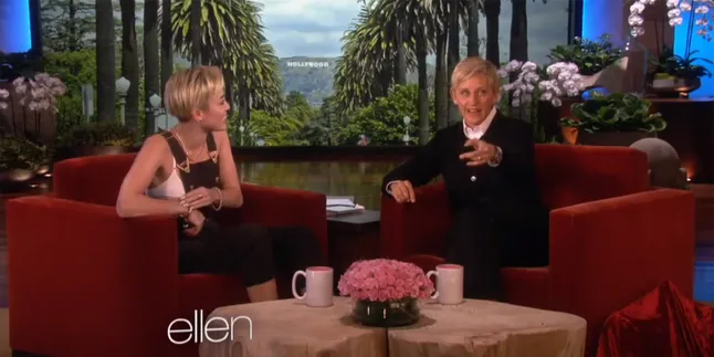 Miley Cyrus Dikerjai Ellen Degeneres, Bikin Ngakak!