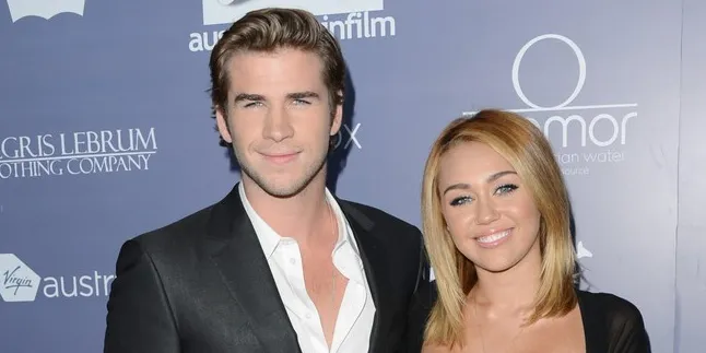 Miley Cyrus - Liam Hemsworth Akhirnya Putus Miley Cyrus - Liam Hemsworth Akhirnya Putus