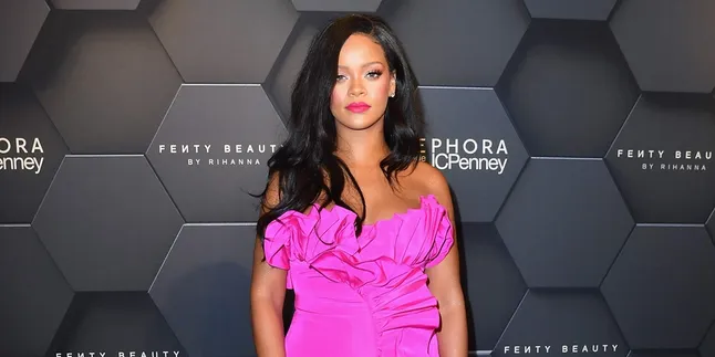 Miliki Prestasi Hebat, Rihanna Diangkat Jadi Diplomat di Negara Asalnya Miliki Prestasi Hebat, Rihanna Diangkat Jadi Diplomat di Negara Asalnya
