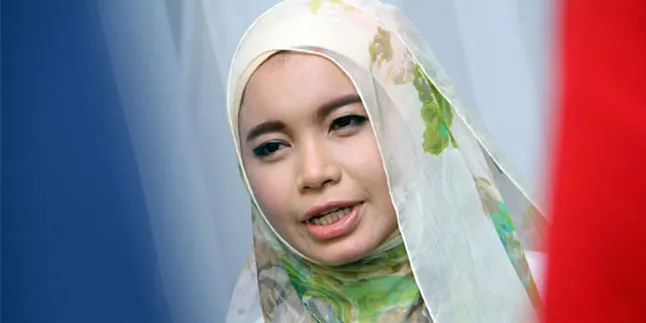 Minta Maaf Kerabat, Rossa Menangis Haru Minta Maaf Kerabat, Rossa Menangis Haru