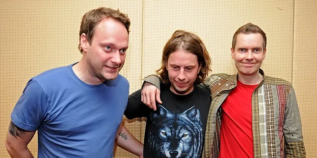 Minum Alkohol, Persiapan Sigur Ros Show di Indonesia