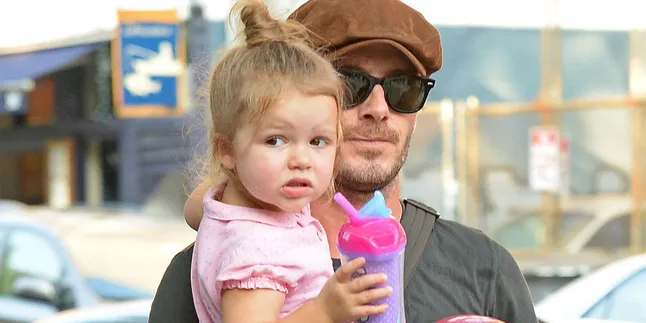 Mirip Harper Seven Beckham, Anak Ini Hasilkan Rp 40 Juta