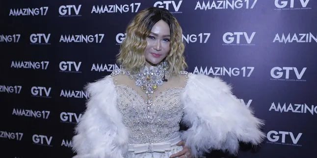 Mirip Suami, Inul Daratista Sebut Anaknya Nggak Gaul Mirip Suami, Inul Daratista Sebut Anaknya Nggak Gaul