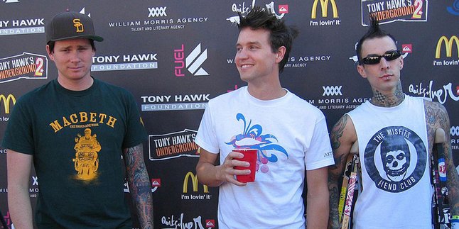 Miskomunikasi, Tom DeLonge Tegaskan Tetap Personel Blink 182