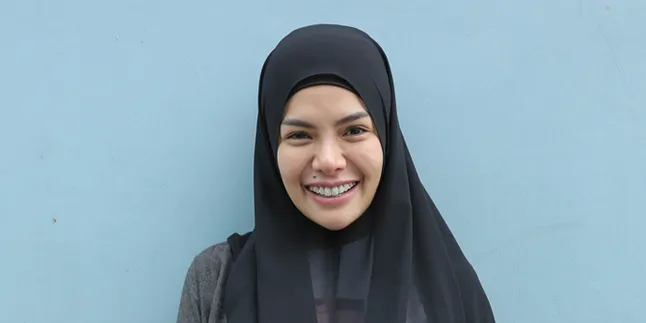 Mobil Baru Nikita Mirzani Seharga 2,6 Miliar, Baru Ada 7 di Indonesia!