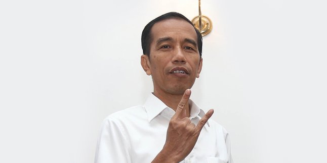 Beredar Foto Mobil Mogok Lalu Jokowi Naik Ojek, Ini Penjelasannya