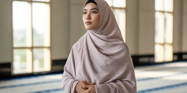 Model Mukena Terbaru untuk Sholat Eid yang Nyaman, Elegan, dan Kekinian