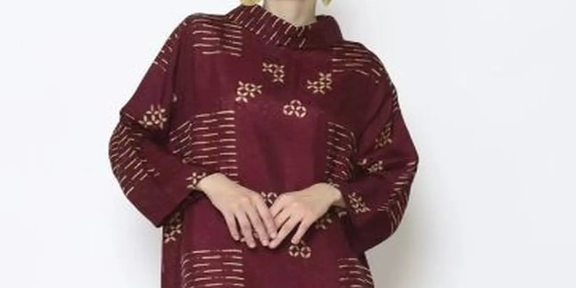 The Latest Batik Tunic Models 2025 for Office Workers, Stay Stylish and Modern