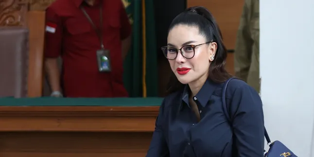 Emotional Moments in the Courtroom, ART Nikita Mirzani Pleads with the Judge: Please Release My Madam