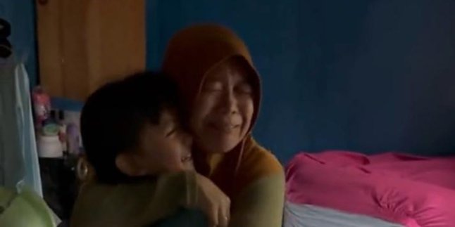 Touching Moment Former Housemaid Embraces Tantri Kotak's Child, After 7 Years of Care They Must Finally Part Ways