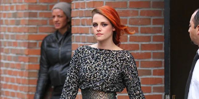 Momen Inilah Yang Bikin Kristen Stewart Terlihat Seperti Lesbian