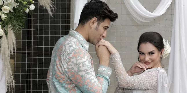Momen Spesial Irish Bella Ultah di H-5 Pernikahannya Dengan Ammar Zoni Momen Spesial Irish Bella Ultah di H-5 Pernikahannya Dengan Ammar Zoni