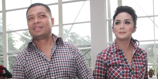 Momen Spesial Krisdayanti dan Suami di Idul Fitri