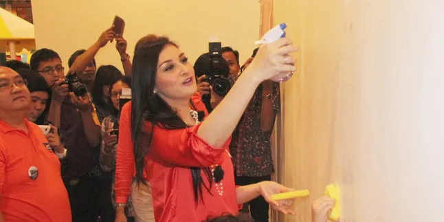 Mona Ratuliu Tak Akan Marah Lagi Dinding Dicorat-Coret Anak