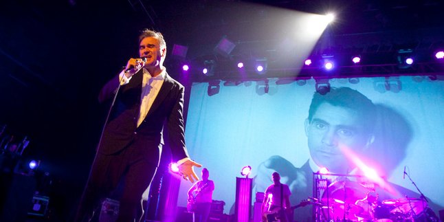 Morrissey: Pemakan Daging Binatang dan Pedofil Sama Saja!