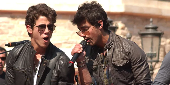 Move On Dari Jonas Brothers, Nick Jonas Rilis Single Solo