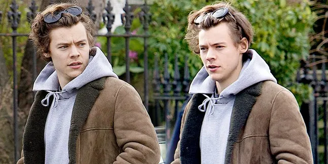 Move On Dari Kendall Jenner, Inikah Pacar Baru Harry Styles? Move On Dari Kendall Jenner, Inikah Pacar Baru Harry Styles?