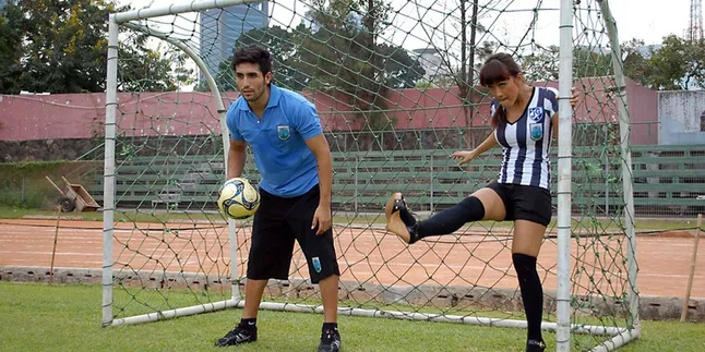 Move On, Julia Perez Hapus Tato Gaston Castano