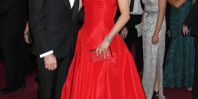 Muak dengan Pemberitaan Dirinya, Jennifer Aniston "Curhat" Elegan Muak dengan Pemberitaan Dirinya, Jennifer Aniston "Curhat" Elegan