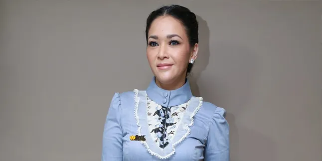 Mudik ke Surabaya, Maia Estianty Ajak Anak-Anak Naik Jet Pribadi