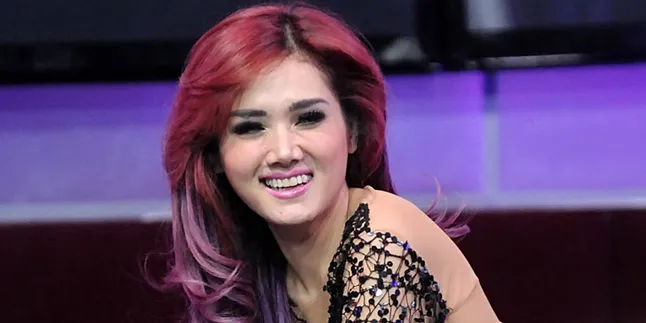 Mulai Manggung, Mulan Jameela Tak Lagi Temani Ahmad Dhani?