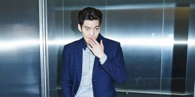Muncul Juga Nih Rival Cinta Kim Woo Bin di 'Uncontrollably Fond' Muncul Juga Nih Rival Cinta Kim Woo Bin di 'Uncontrollably Fond'