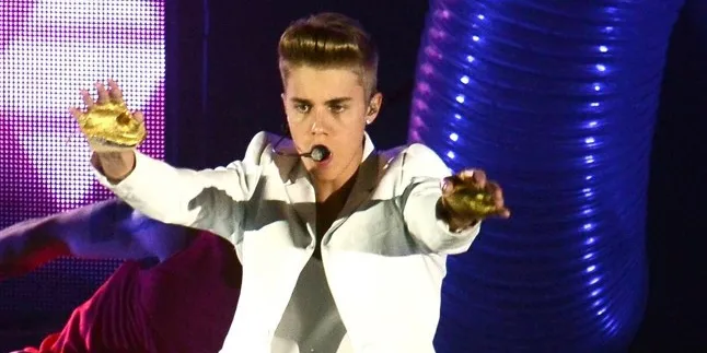 Muncul Pasca Penyerangan, Bagaimana Penampilan Justin Bieber?