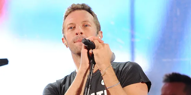 Murah Hati, Chris Martin Habiskan 15 Tahun Untuk Orang Miskin