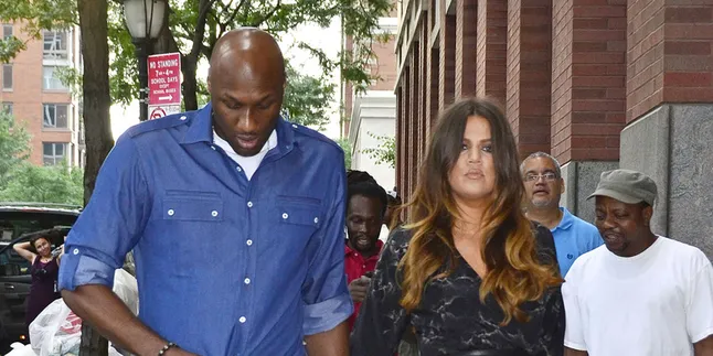 Musuhan, Khloe Kardashian Tolak Bicara Dengan Lamar Odom Musuhan, Khloe Kardashian Tolak Bicara Dengan Lamar Odom