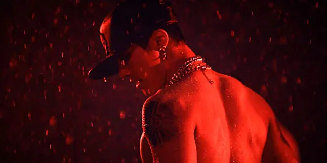 MV Baru, Kim Hyun Joong Duet Bareng Jay Park