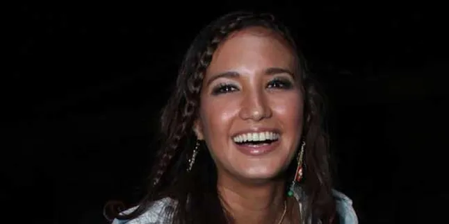 Nadine Chandrawinata: Kulit Hitam Tetap Indah