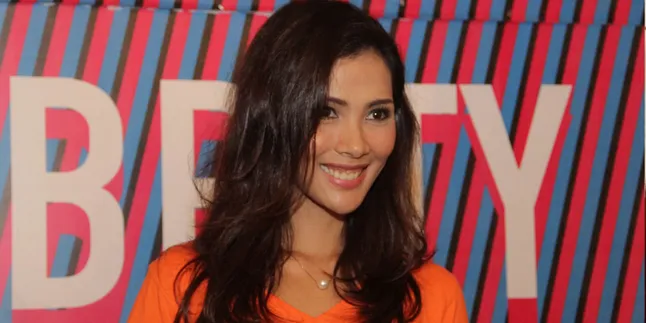 Nadya Mulya Cerita Suka-Duka Punya Yayasan Sosial