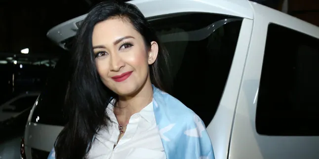 Nafa Urbach Tegaskan Hubungan Dengan Zack Lee Sudah Membaik Nafa Urbach Tegaskan Hubungan Dengan Zack Lee Sudah Membaik