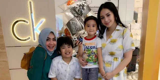 Nagita Slavina Dapat Pesan Dari Rieta Amilia: Mumpung Mama Masih Ada