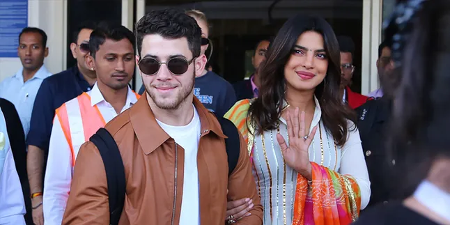 Naik Gajah dan Kuda di Pernikahannya, Priyanka Chopra Dikecam PETA Naik Gajah dan Kuda di Pernikahannya, Priyanka Chopra Dikecam PETA