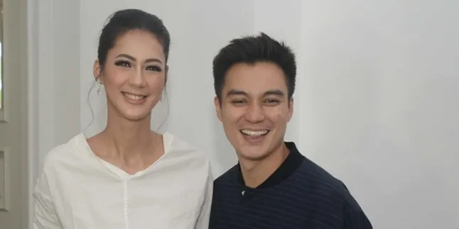 Naik Pesawat, Baim Wong Bersyukur Kakinya Lebih Pendek Dari Paula Verhoeven