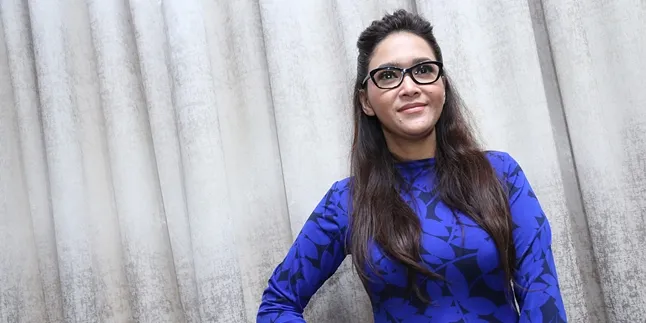 Naik Pesawat First Class, Maia Estianty Malah Sebal dan Curhat Naik Pesawat First Class, Maia Estianty Malah Sebal dan Curhat