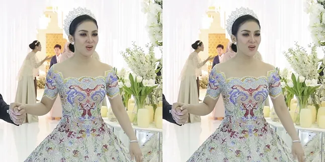 Naik Pesawat Mewah, Ini Alasan Syahrini Nggak Mau Pakai Piyama yang Disediakan