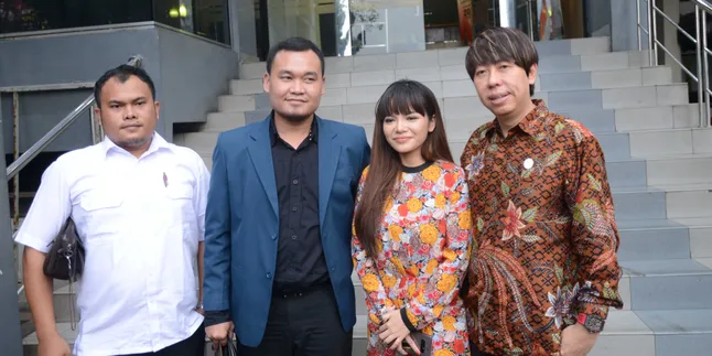 Namanya Ada di Daftar, Dinar Candy Laporkan Akun Prostitusi Online ke Polisi