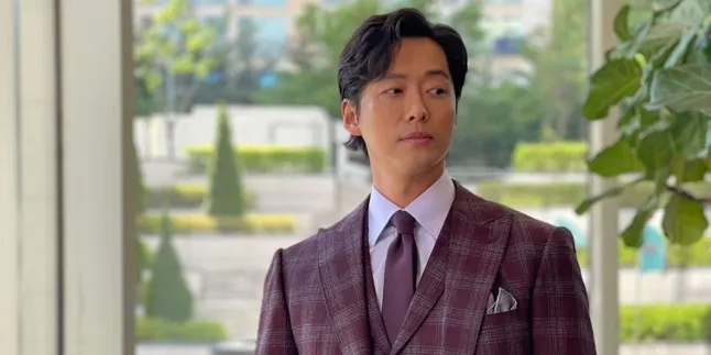 Namgoong Min Pemeran Drakor ‘ONE DOLLAR LAWYER’ Positif Covid-19, Konferensi Pers Terpaksa Dibatalkan Namgoong Min Pemeran Drakor ‘ONE DOLLAR LAWYER’ Positif Covid-19, Konferensi Pers Terpaksa Dibatalkan